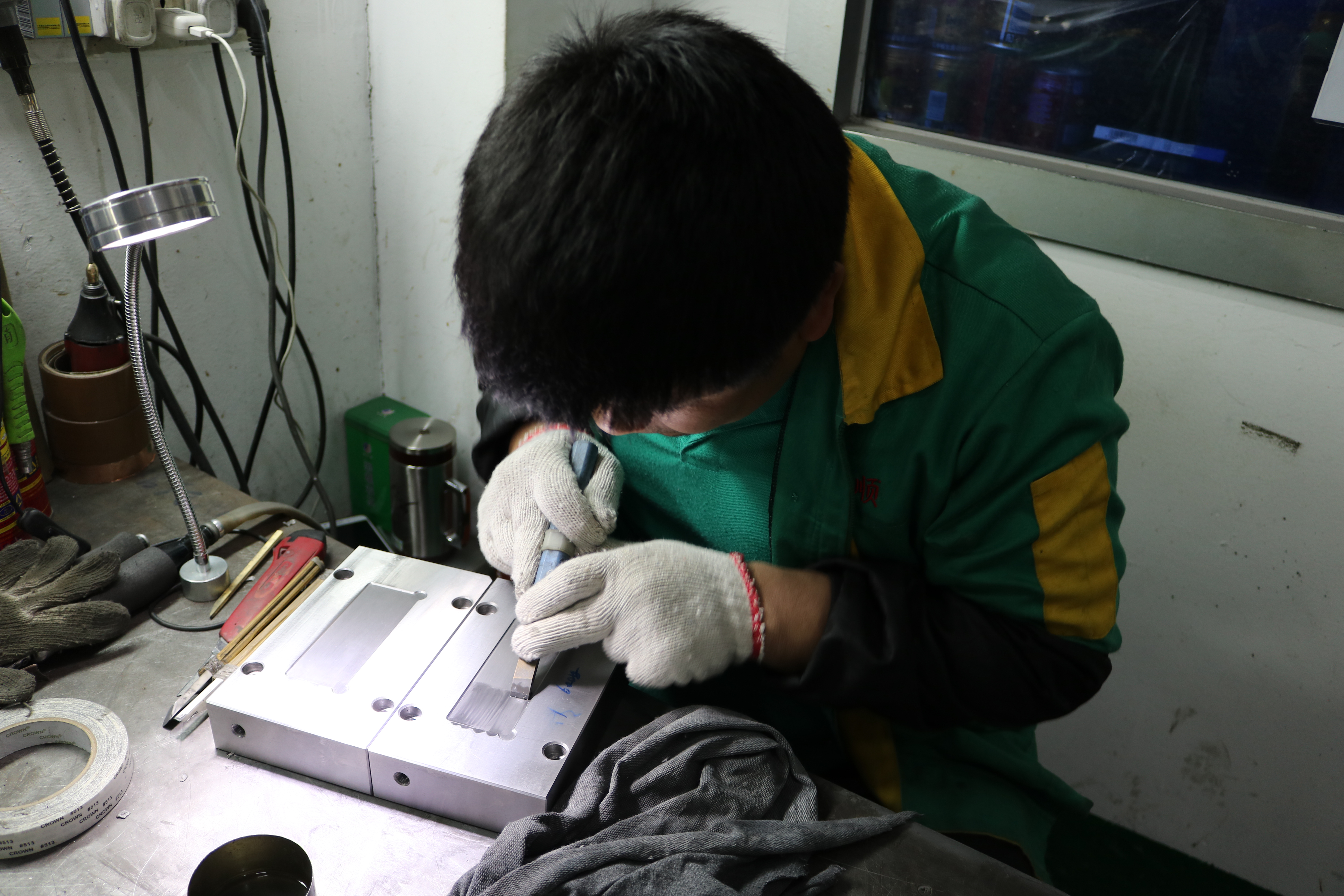 模具拋光中