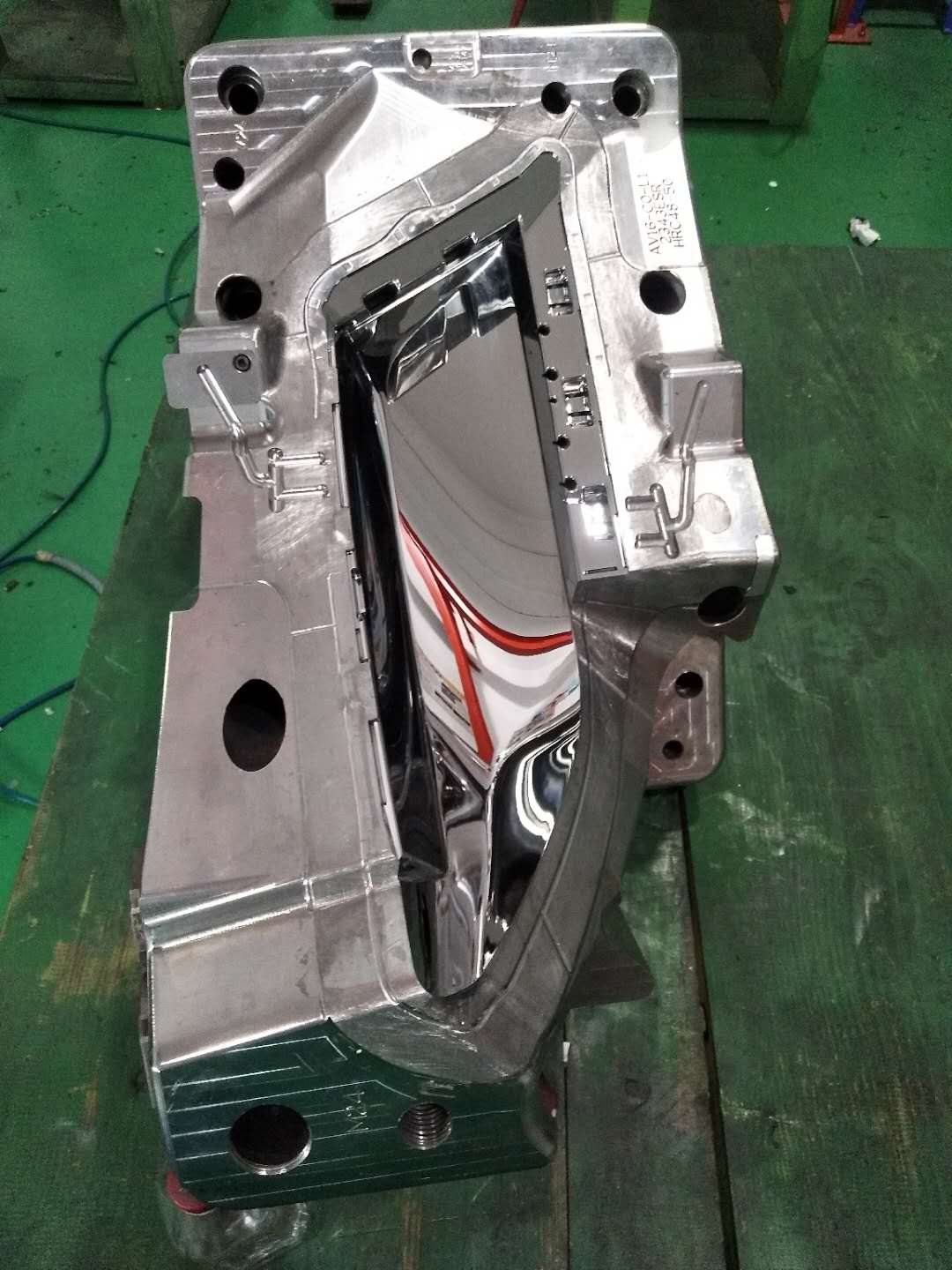 車燈模具拋光