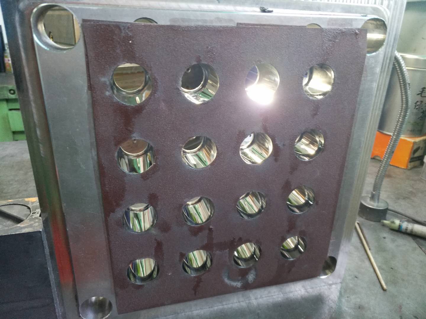 光學(xué)模具鏡面拋光